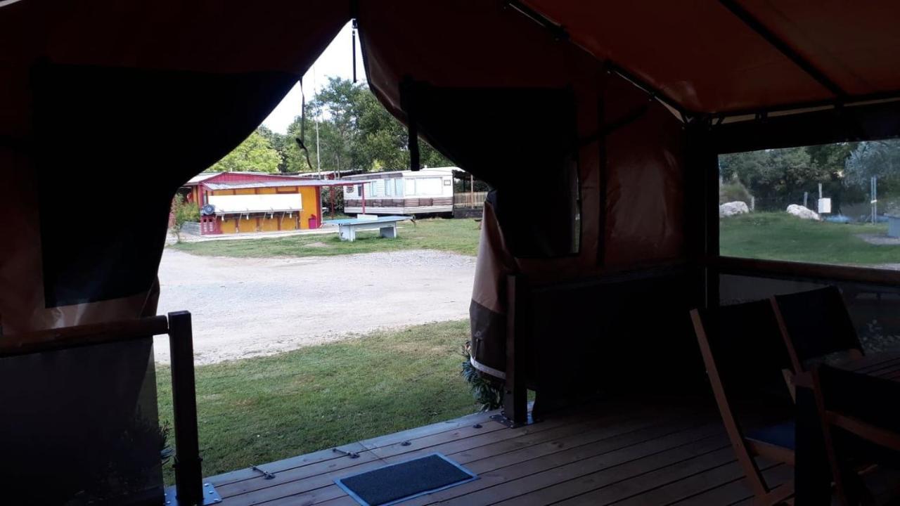 Lodge Les P'tites Maisons dans la Prairie Sallertaine Extérieur photo